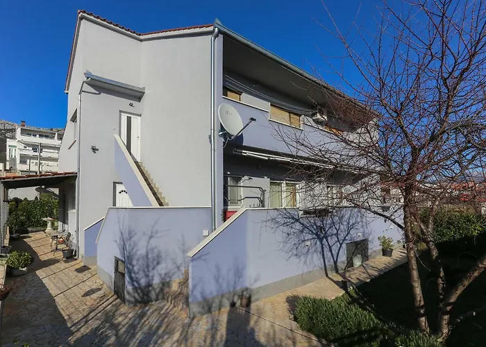 Apartment Lidija
