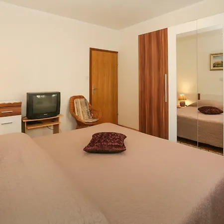 Apartment Lidija Kastela Exterior photo