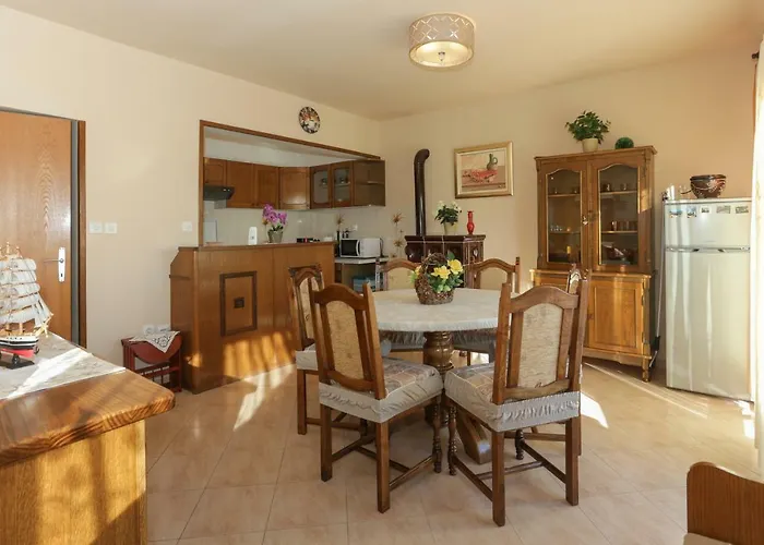 Apartment Lidija