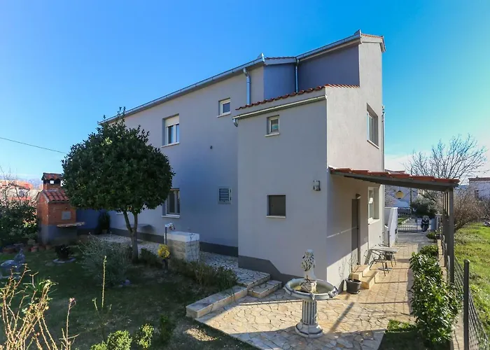 Apartment Lidija