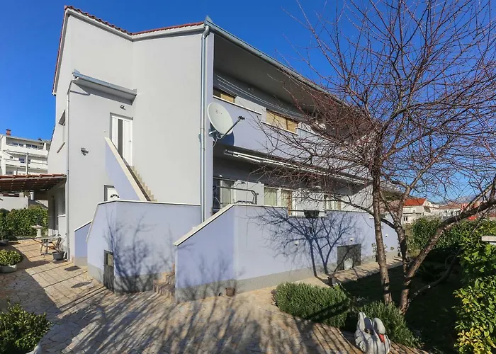 Apartment Lidija