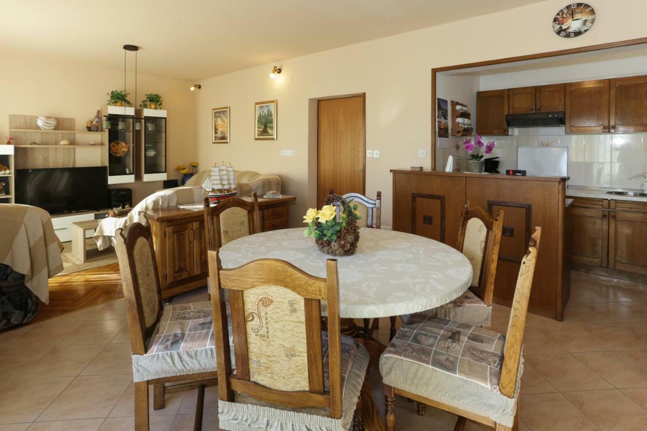 Apartment Lidija Kastela